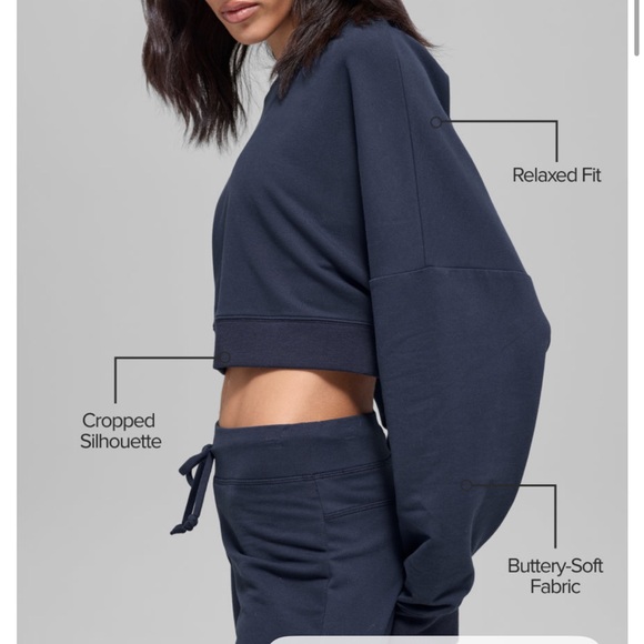 Alo Navy Cropped sway crewneck - Picture 2 of 6